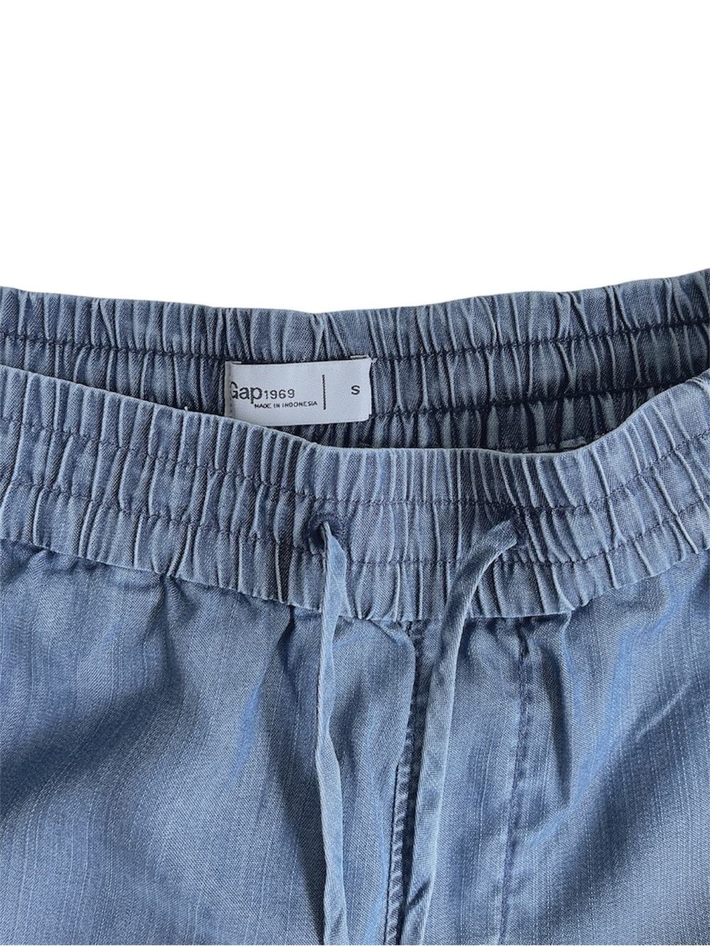 Gap 1969 Chambray Dark Indigo Tencel Lyocell Denim Surf Shorts in size Small - Picture 4 of 5
